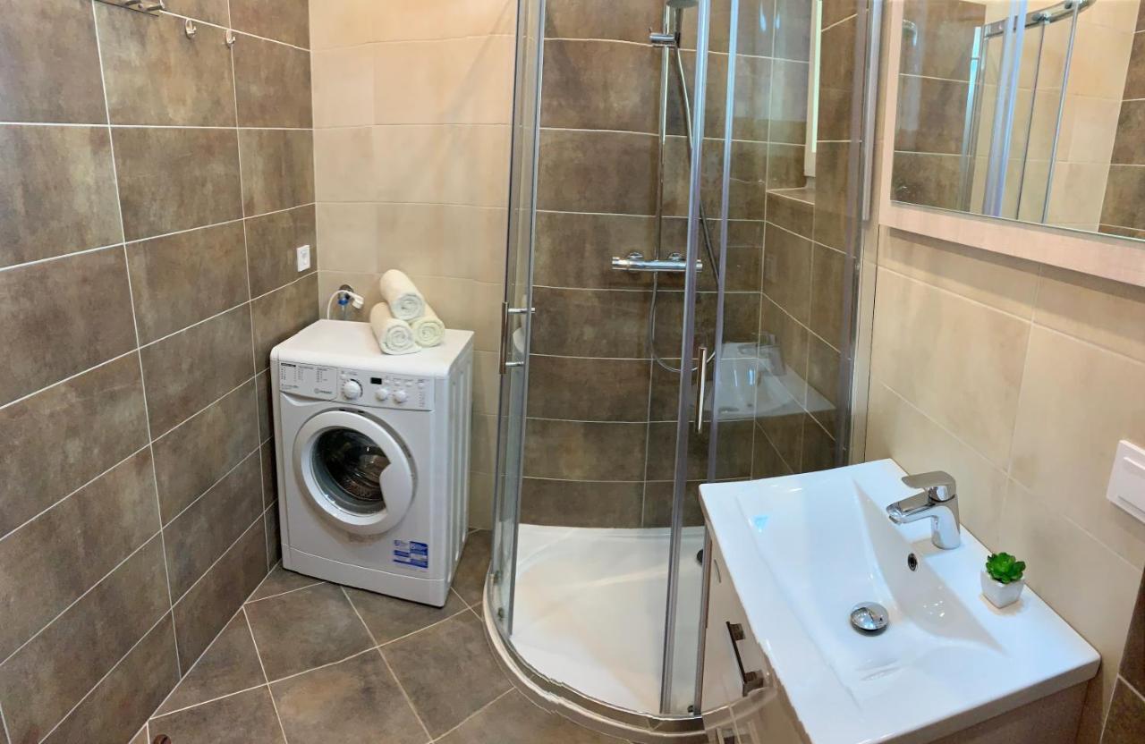 Ive Lole Ribara 38 Apartman Bečići Kültér fotó