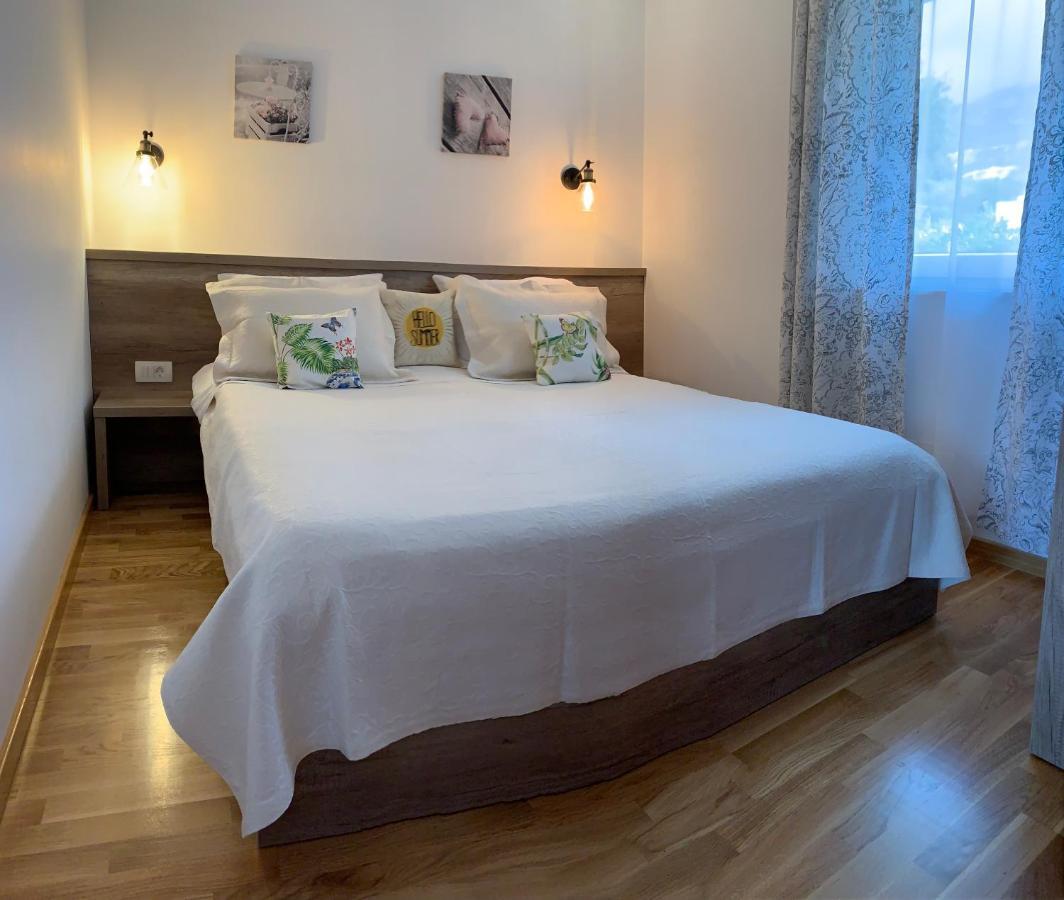Ive Lole Ribara 38 Apartman Bečići Kültér fotó