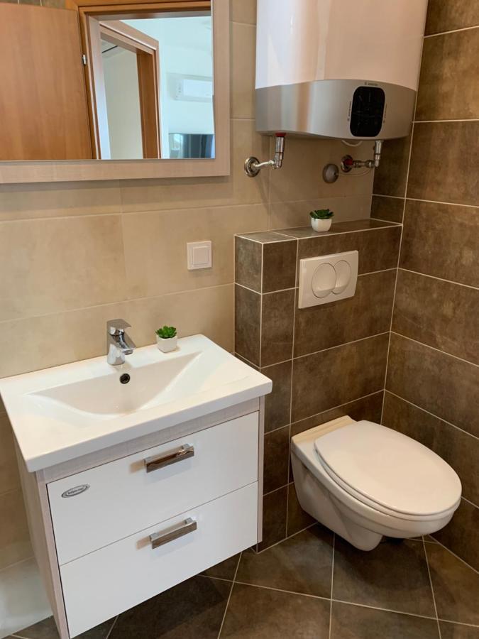 Ive Lole Ribara 38 Apartman Bečići Kültér fotó