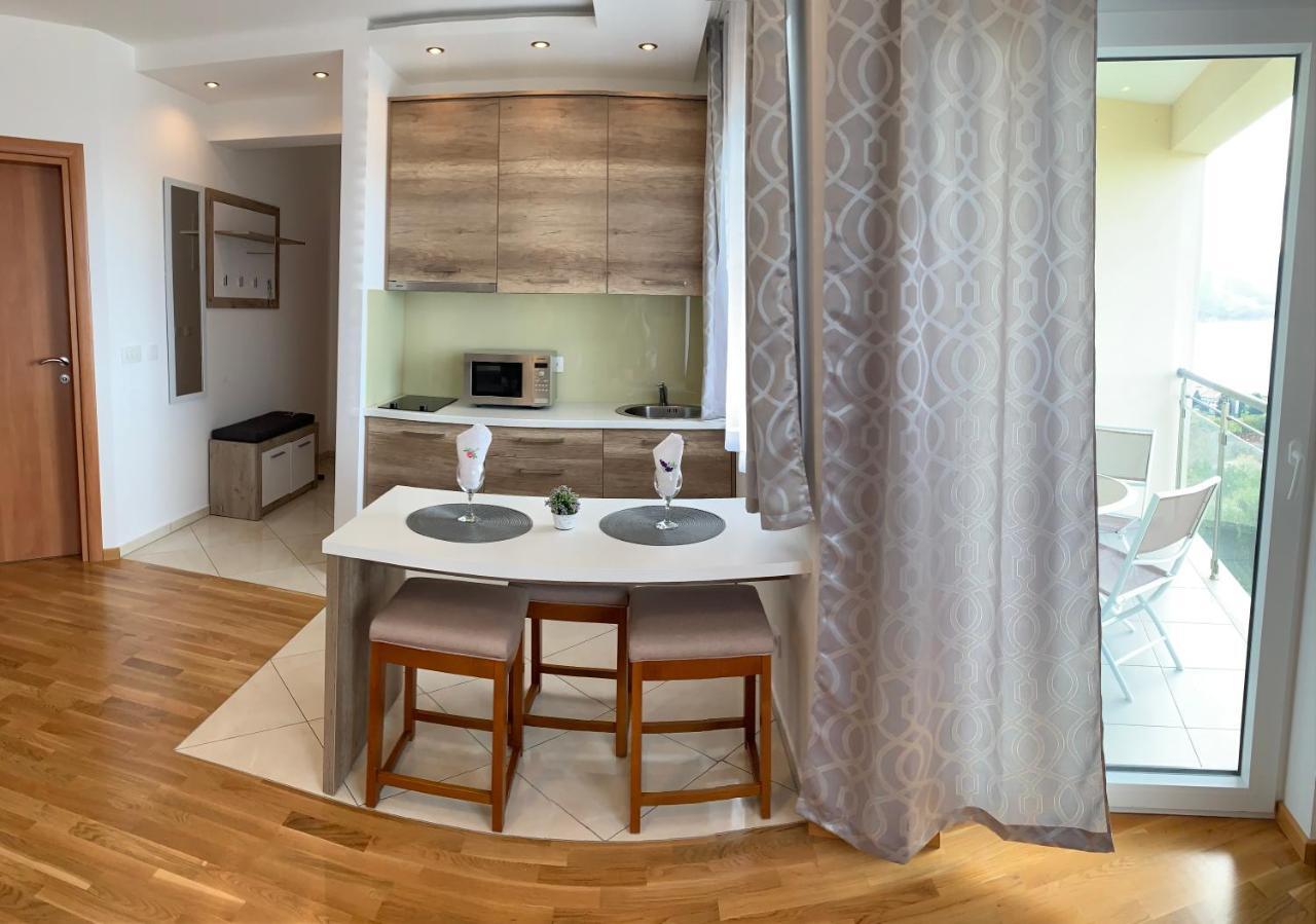 Ive Lole Ribara 38 Apartman Bečići Kültér fotó